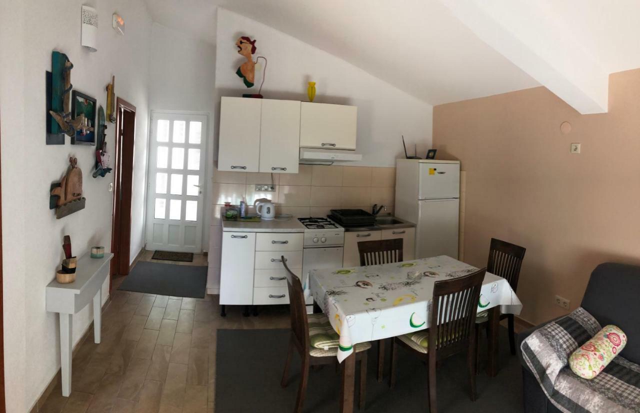 Apartments Leko Жуляна Екстер'єр фото