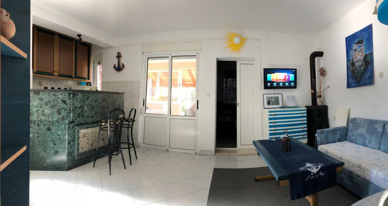 Apartments Leko Жуляна Екстер'єр фото