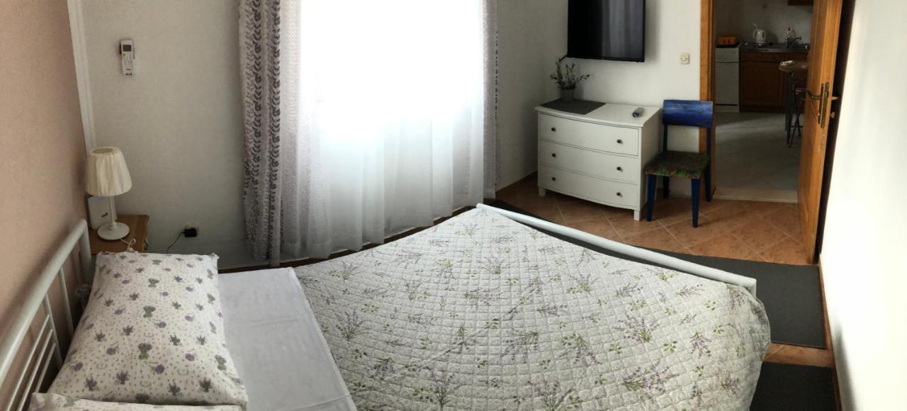 Apartments Leko Жуляна Екстер'єр фото